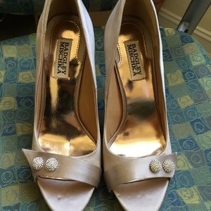 Badgley Mischka Peep Toe Pumps